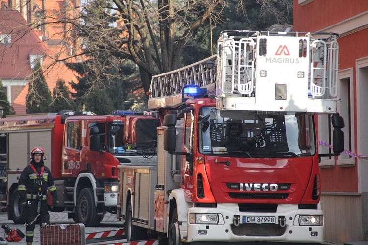 Ćwiczenia służb ratowniczych na Ostrowie Tumskim