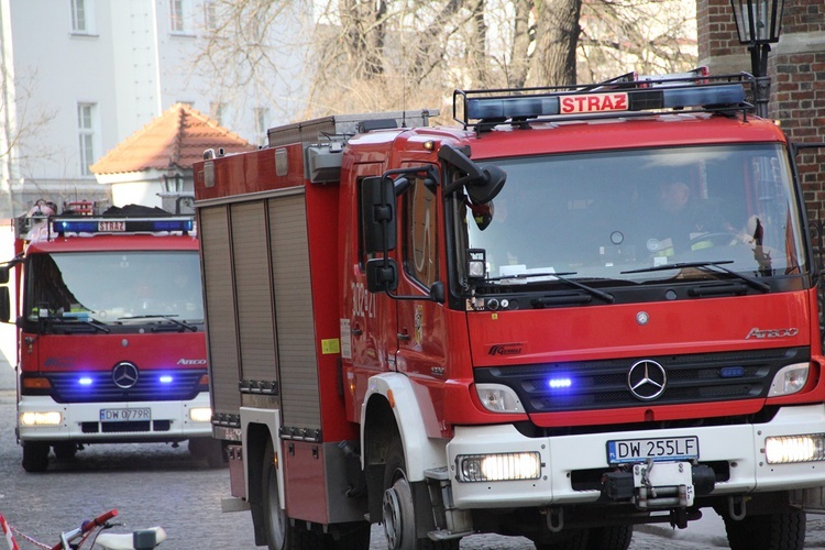 Ćwiczenia służb ratowniczych na Ostrowie Tumskim