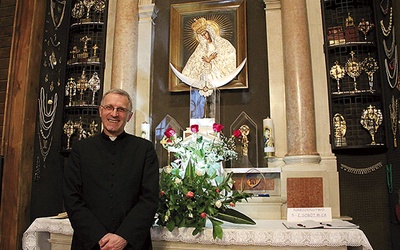 – Autentycznie kocham świętych. To niezawodni pomocnicy – przyznaje ks. Krzysztof Grzejszczyk.