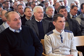 Około 90 nadzwyczajnych szafarzy Komunii św. wzięło udział w zorganizowanym dla nich dniu skupienia.