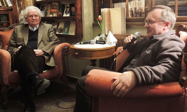 O tym, że "Grzech - to nic takiego" - mówili o. Wacław Oszajca i ks. Andrzej Kozubski w Cieszynie