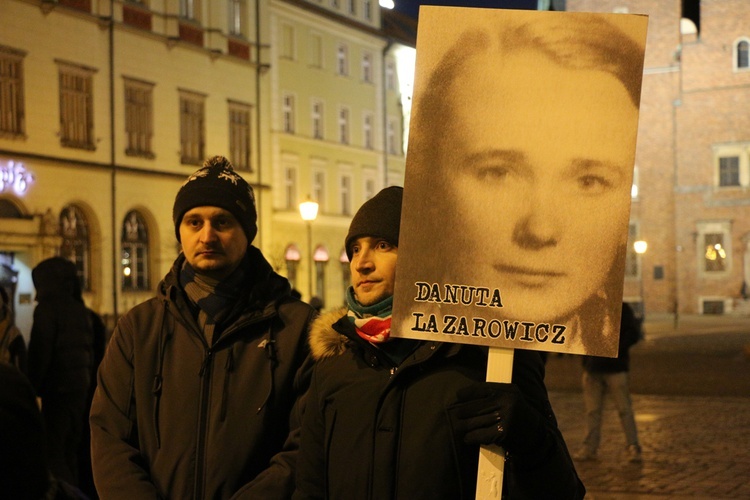 Marsz Pamięci "Bohaterowie Niepodległej. Rodzina Lazarowiczów"