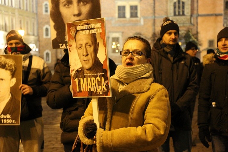 Marsz Pamięci "Bohaterowie Niepodległej. Rodzina Lazarowiczów"