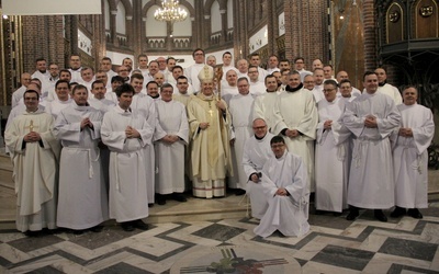 Nowi nadzwyczajni szafarze Eucharystii