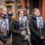 Cześć i chwała bohaterom