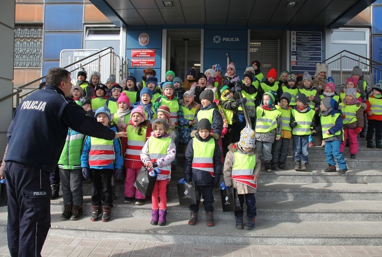 Premiera policyjnego spotu "Kochaj - zapinaj (w) pasy"