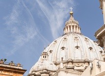 Kard. Sepe przekaże do Watykanu informacje o księżach homoseksualistach