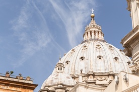 Kard. Sepe przekaże do Watykanu informacje o księżach homoseksualistach