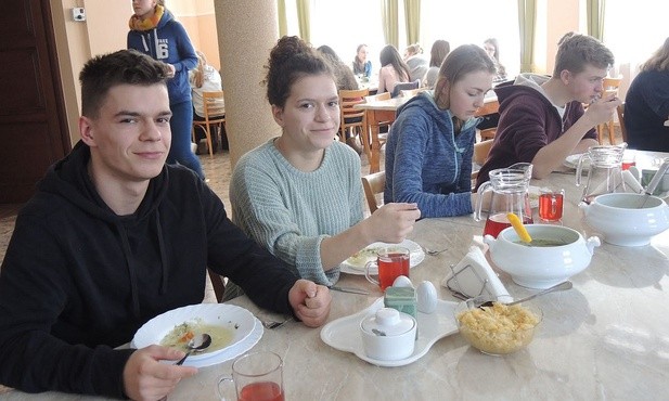 Podczas dni skupienia młodych stypendystów w Hałcnowie