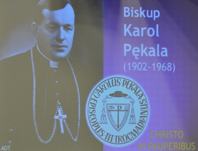 Bp Karol Pękala