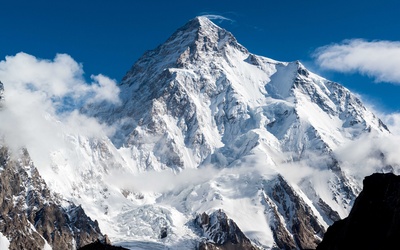 Wyprawa na K2: Złośliwa góra żegna nas słoneczną pogodą