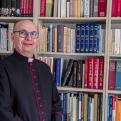 ◄	Święcenia biskupie odbędą się 21 kwietnia o godz. 11 w konkatedrze św. Jakuba w Olsztynie.