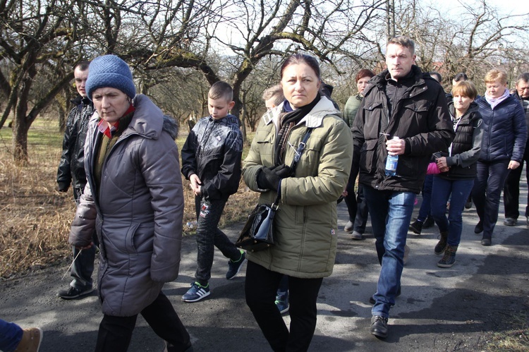 Droga Krzyżowa na Szczereż