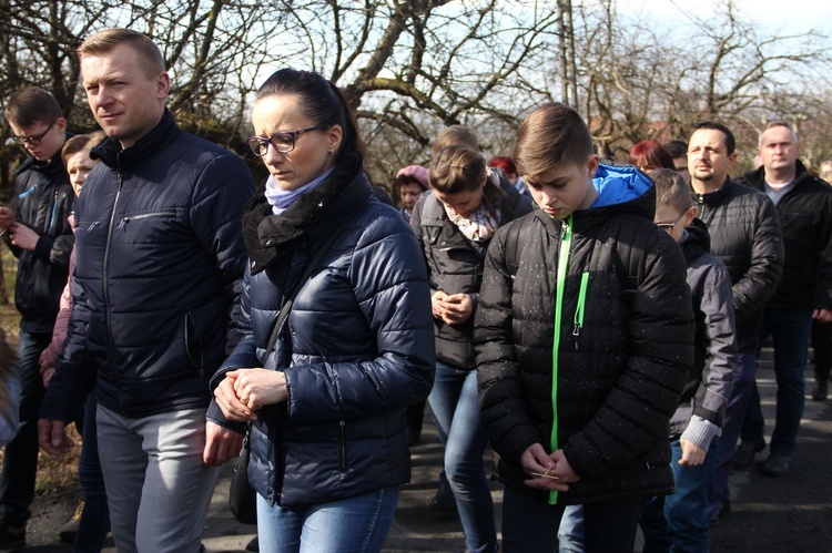 Droga Krzyżowa na Szczereż