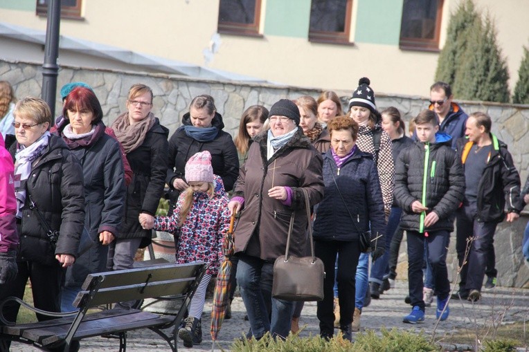 Droga Krzyżowa na Szczereż