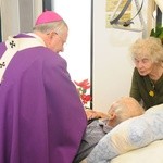 Abp Marek Jędraszewski w Domu Hospicyjnym św. Łazarza