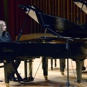 Etiudę c-moll, opus 10, numer 12, "Rewolucyjną", Fryderyka Chopina zagrała Kamila Woźniak