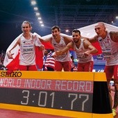 Złota sztafeta 4 x 400 m z Birmingham – od lewej: Karol Zalewski, Rafał Omelko, Łukasz Krawczuk i Jakub Krzewina.
