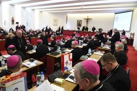 Biskupi apelują o niezwłoczne podjęcie prac nad projektem "Zatrzymaj aborcję"