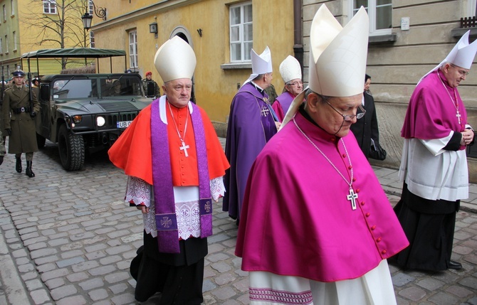 W bazylice pożegnano arcybiskupa