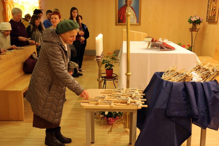 Poświęcenie krzyży w Szpitalu im. T. Marciniaka