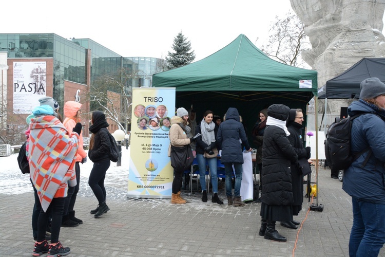 Happening "Nie z tej ziemi"