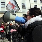 Pikieta zwolenników aborcji pod pałacem arcybiskupa