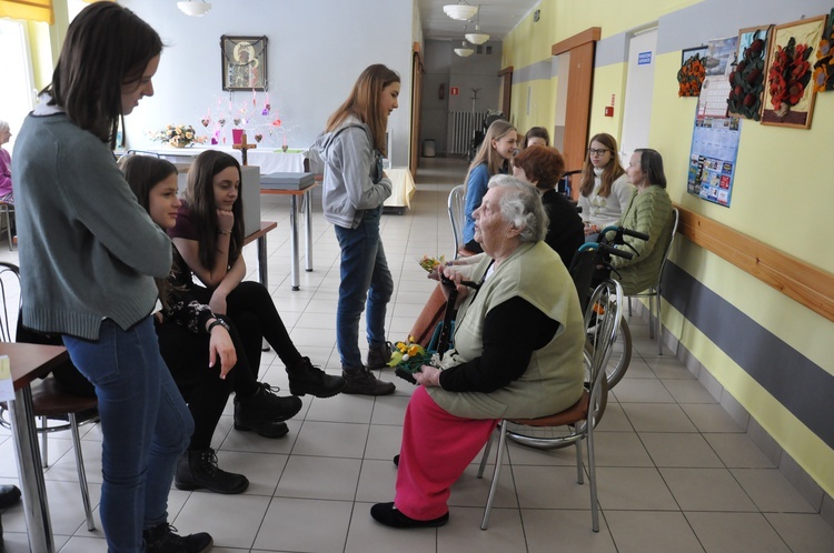 Z br. Maciejem w mieleckim Domu Pomocy Społecznej