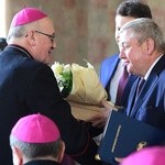 Odsłonięcie herbu abp. Józefa Górzyńskiego