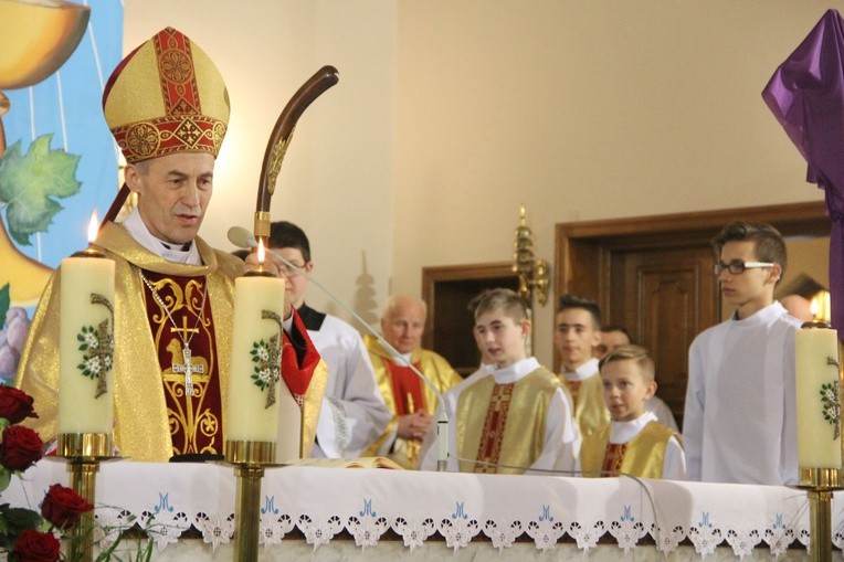 Bierzmowanie w Wielogłowach