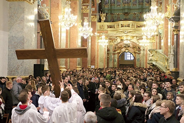 ▲	Zawierzenie Maryi matury i życiowej drogi oraz modlitwa  za najbliższych były najczęściej wymienianą intencją.