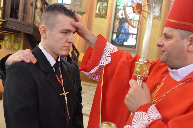 Bierzmowanie w Otfinowie