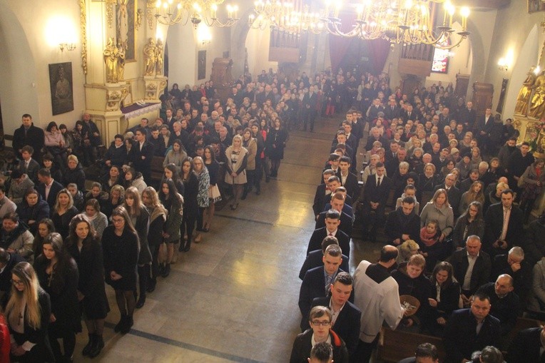 Bierzmowanie w nowosądeckiej bazylice, cz. I