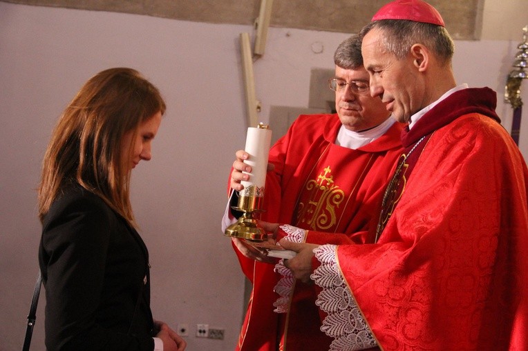 Bierzmowanie w nowosądeckiej bazylice, cz. I