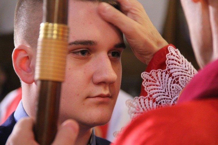 Bierzmowanie w nowosądeckiej bazylice, cz. I