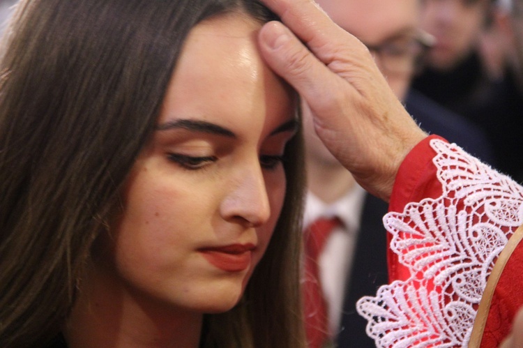 Bierzmowanie w nowosądeckiej bazylice, cz. I