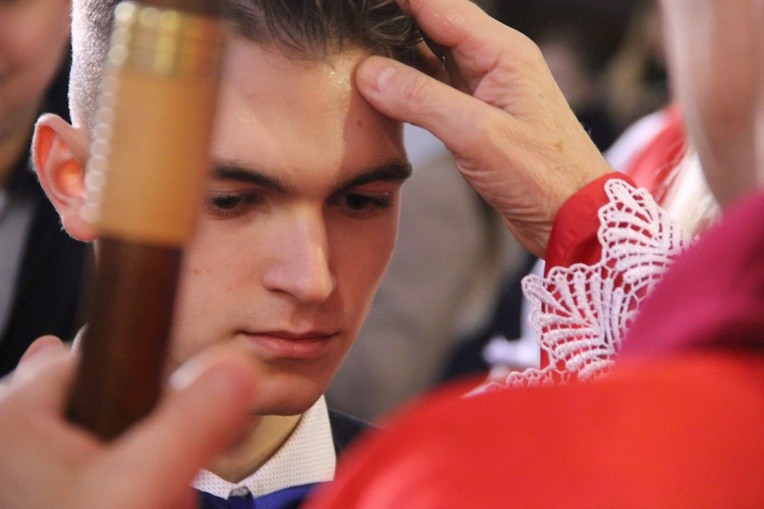 Bierzmowanie w nowosądeckiej bazylice, cz. I