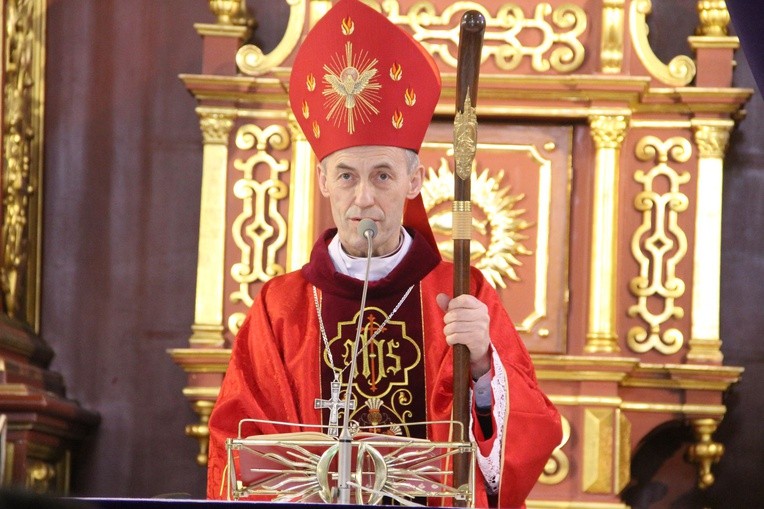 Bierzmowanie w nowosądeckiej bazylice, cz. I