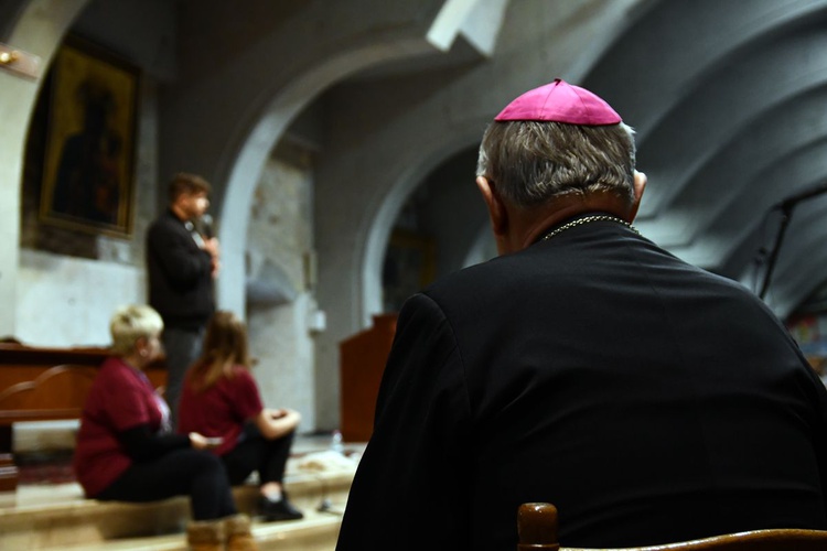 Pielgrzymka maturzystów - aula i bazylika