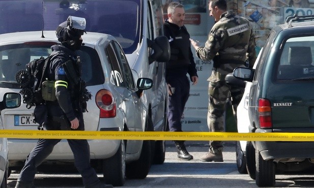Atak we Francji, 4 ofiary śmiertelne