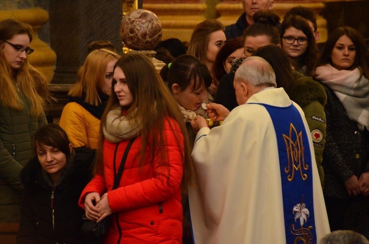 Maturzyści na Jasnej Górze 