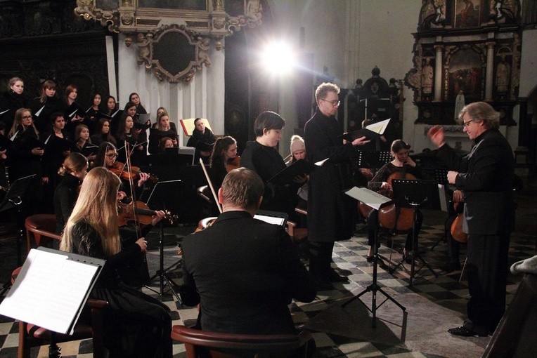 Koncert artystów Akademii Muzycznej w katedrze