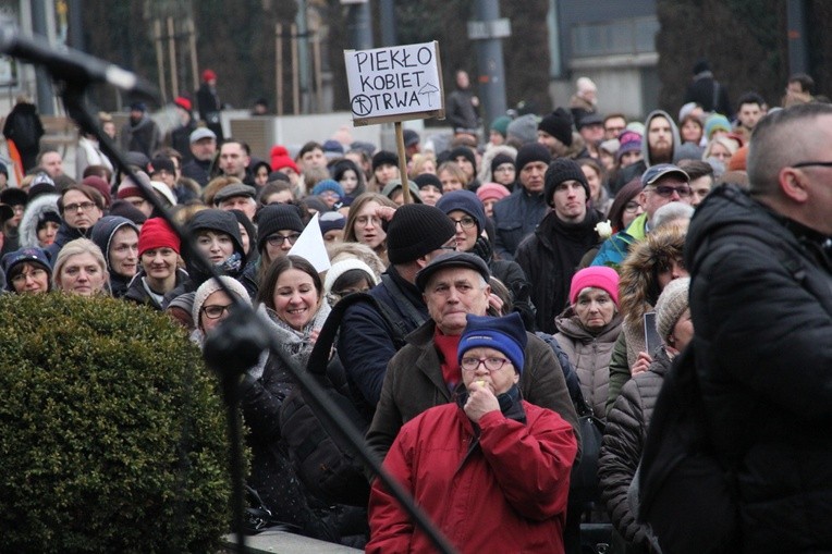 "Czarny piątek" na rynku w Katowicach