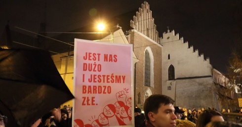 Czarny protest na ul. Franciszkańskiej