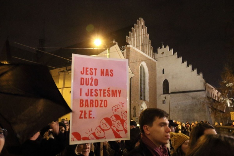 Czarny protest na ul. Franciszkańskiej