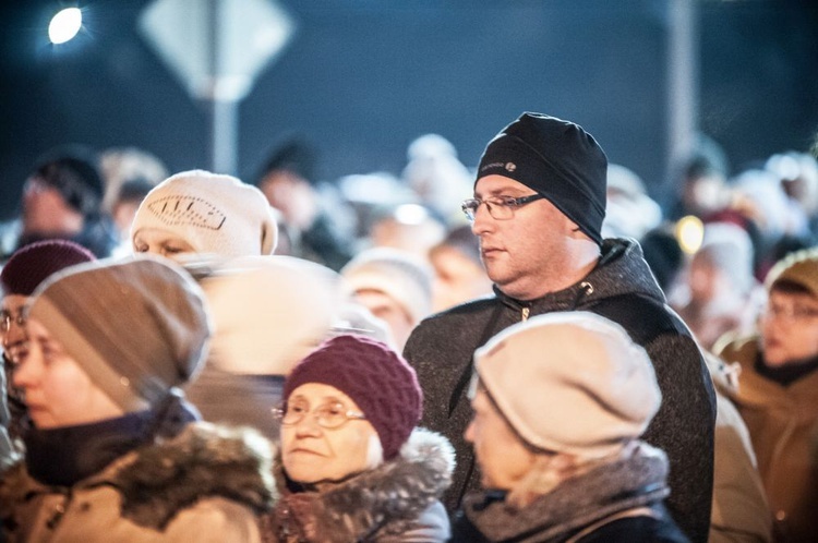 Droga Krzyżowa ulicami Bielawy