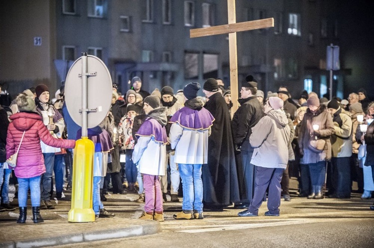 Droga Krzyżowa ulicami Bielawy