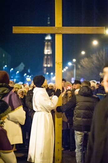 Droga Krzyżowa ulicami Bielawy