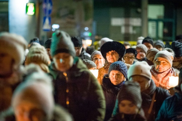 Droga Krzyżowa ulicami Bielawy