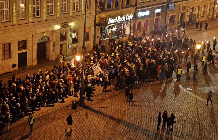 Za krzyżem w wolności